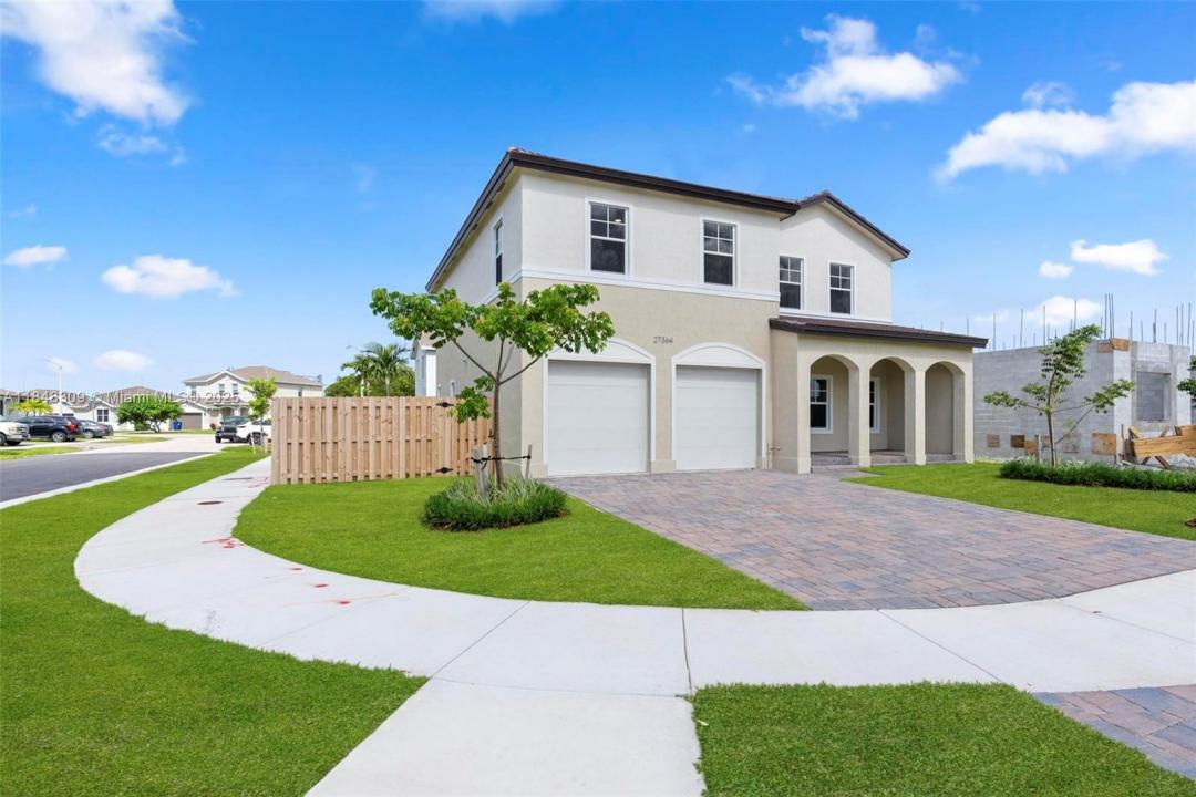 27364 SW 133rd Path, Unincorporated Dade County, Florida 33032
