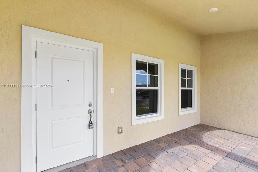 27364 SW 133rd Path, Unincorporated Dade County, Florida 33032