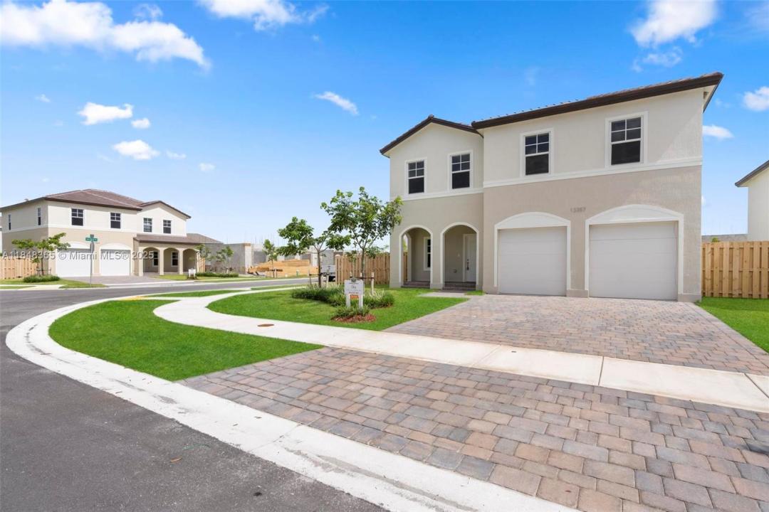 13357 SW 274th St, Unincorporated Dade County, Florida 33032