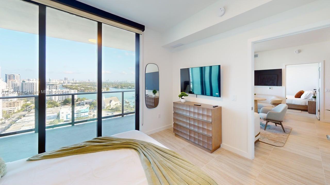 580 72nd St 1708, Miami Beach, Florida 33141, USA