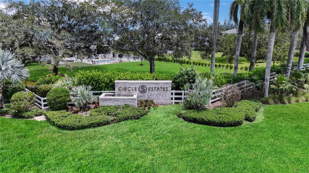15846 SW 49th St, Southwest Ranches, פלורידה 33331, ארצות הברית של אמריקה