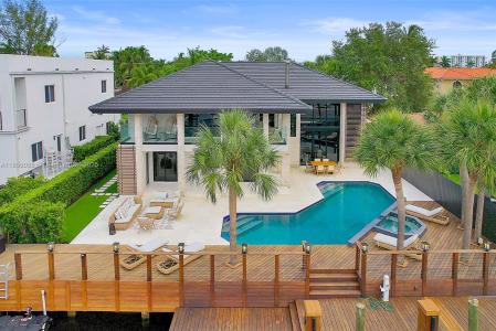 3343 NE 166th St, North Miami Beach, 佛罗里达州 33160, 美国