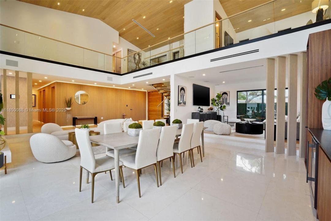 3343 NE 166th St, North Miami Beach, Flórida 33160, Estados Unidos