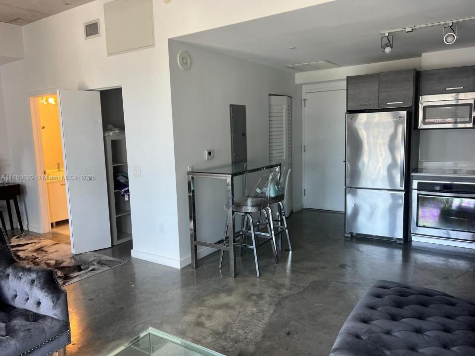 151 SE 1st St 3109, Miami, Florida 33131, Stati Uniti