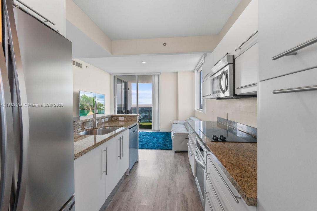 2641 N Flamingo Rd 2408N, Sunrise, 佛罗里达州 33323, 美国