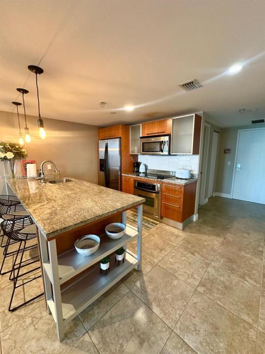 185 SW 7th St 1505, Miami, Florida 33130, Stati Uniti