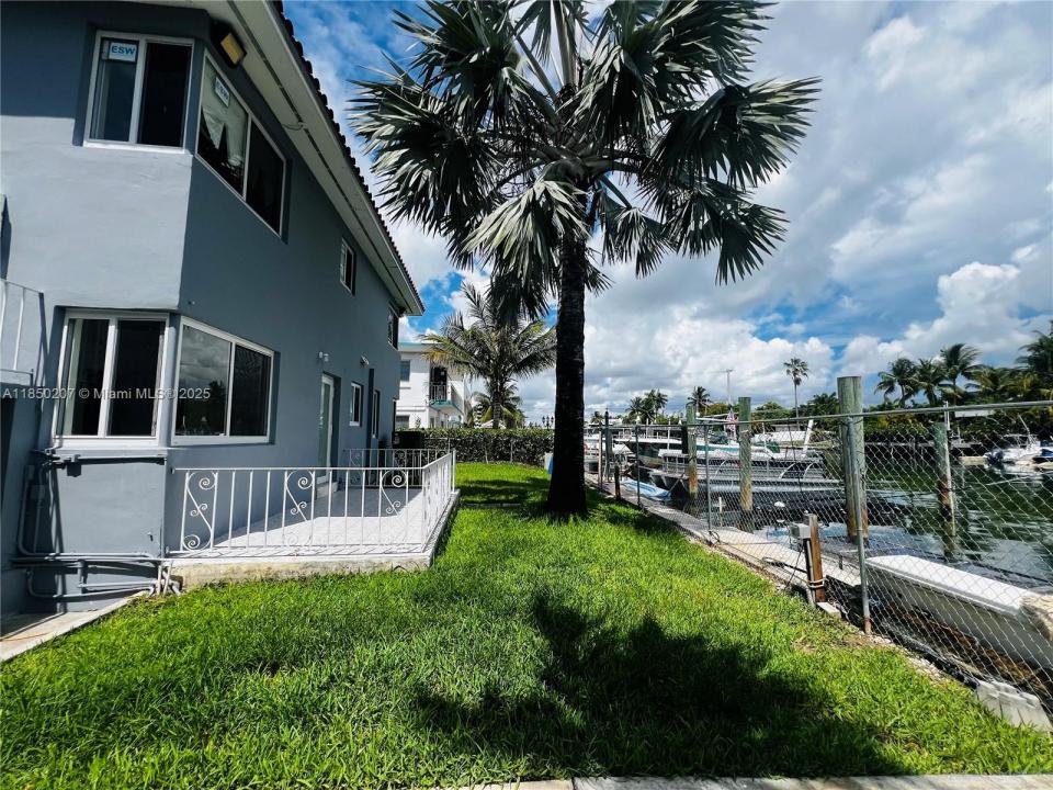 2045 Calais Dr 6, Miami Beach, Flórida 33141, Estados Unidos