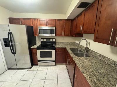 3600 NW 21st St 208, Lauderdale Lakes, Florida 33311, USA