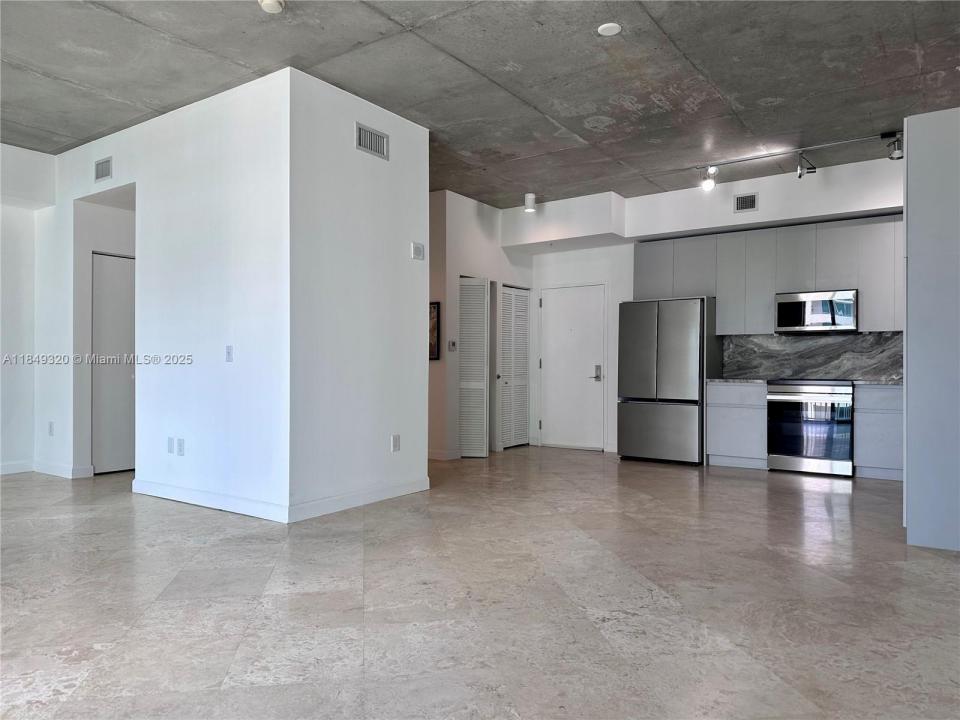 2275 NE Biscayne Blvd PH102, Miami, Florida 33137, Stati Uniti