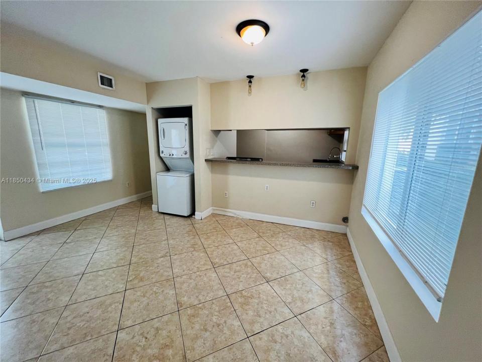 950 Bay Dr 6, Miami Beach, Flórida 33141, Estados Unidos