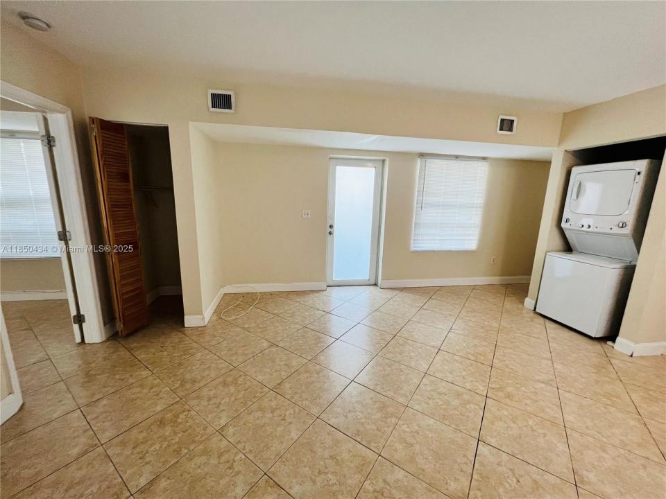 950 Bay Dr 6, Miami Beach, Flórida 33141, Estados Unidos