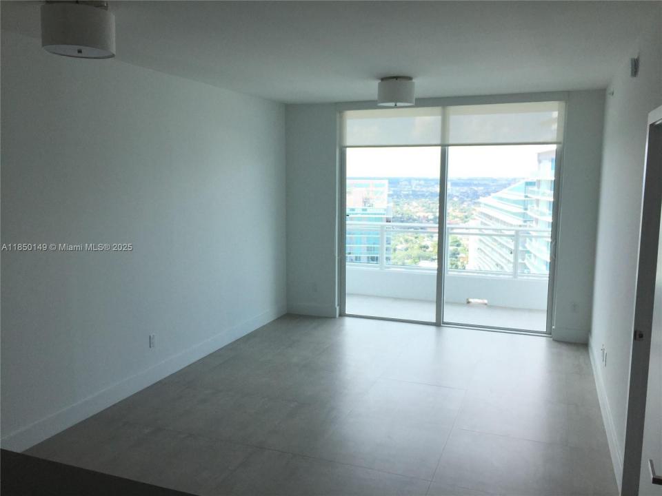 1080 Brickell Ave 4107, Miami, Florida 33131, USA