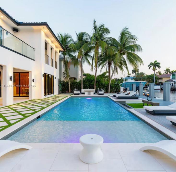 131 Royal Palm Dr, Fort Lauderdale, פלורידה 33301, ארצות הברית של אמריקה 