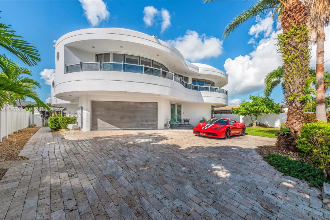 3344 NE 167th St, North Miami Beach, Flórida 33160, Estados Unidos