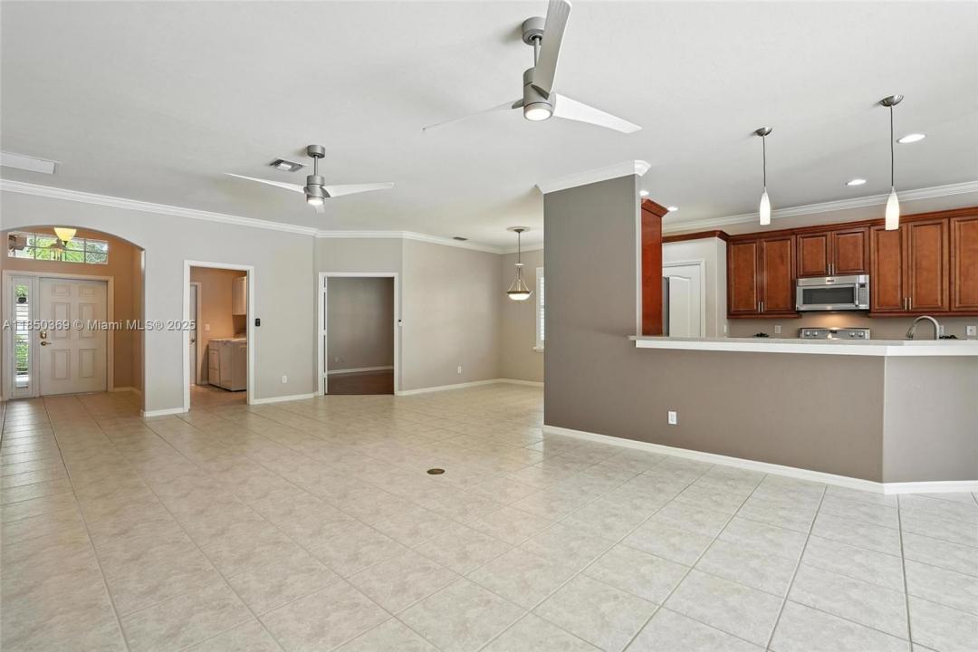 9827 Colonial Walk N, Estero, فلوريدا 33928, الولايات المتحدة