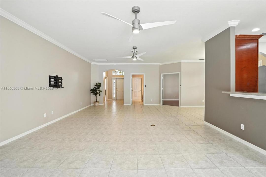 9827 Colonial Walk N, Estero, فلوريدا 33928, الولايات المتحدة