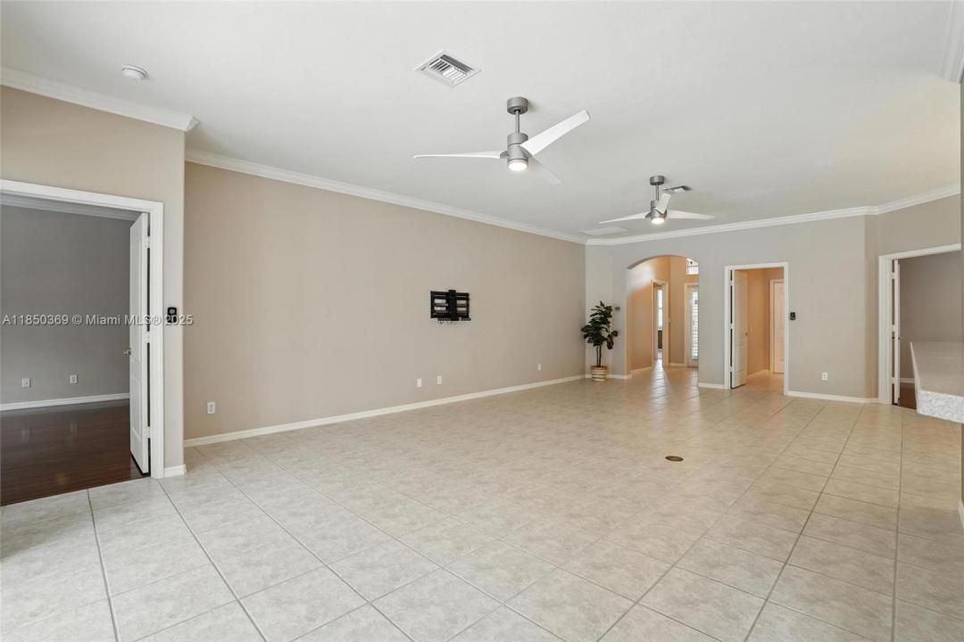 9827 Colonial Walk N, Estero, فلوريدا 33928, الولايات المتحدة