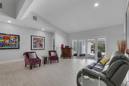 10651 SW 76th Ave, Pinecrest, Florida 33156, USA