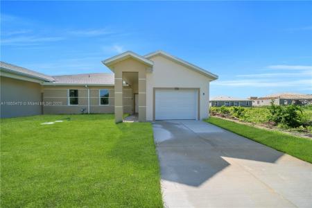 350-352 Pullman ST, Lehigh Acres, Florida 33974, USA
