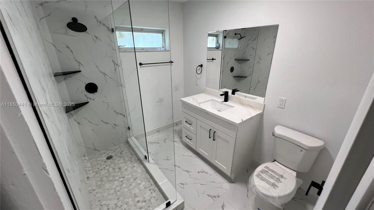 Lauderdale Lakes, Florida 33319