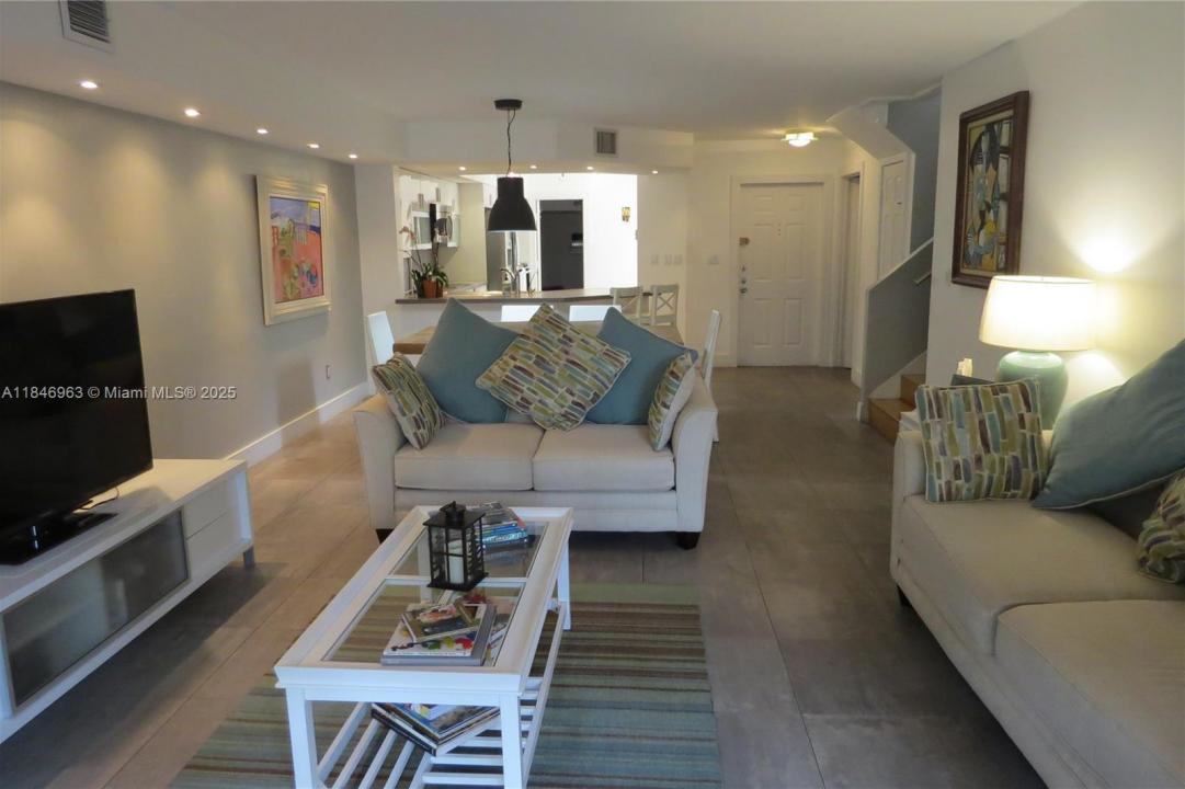 3510 Magellan Cir 723, Aventura, Флорида 33180, Соединенные Штаты