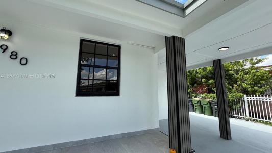 980 NE 146th St, North Miami, Florida 33161, USA