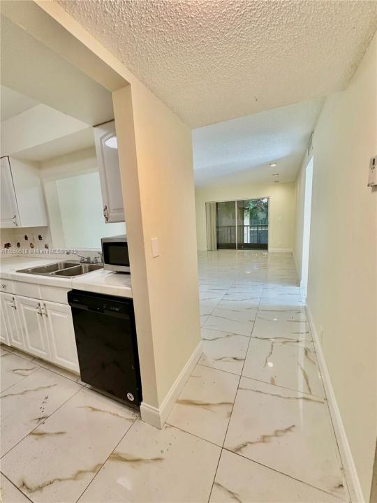 4141 NW 90th Ave 206, Coral Springs, Florida 33065