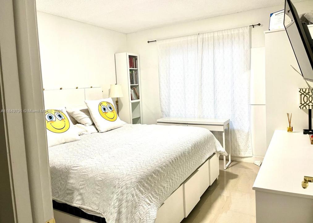 14020 SW 91st Ter 14020, Miami, Florida 33186, Estados Unidos