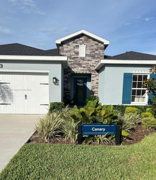 1121 E 172nd Court, Bradenton, Florida 34212