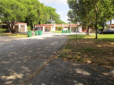 6555 NW 99th Ave B20, Tamarac, Florida 33321, USA