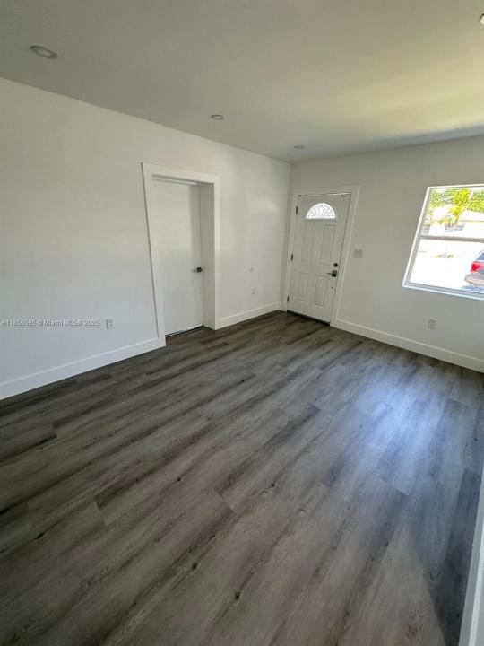 774 NW 74th St, Miami, فلوريدا 33150, الولايات المتحدة