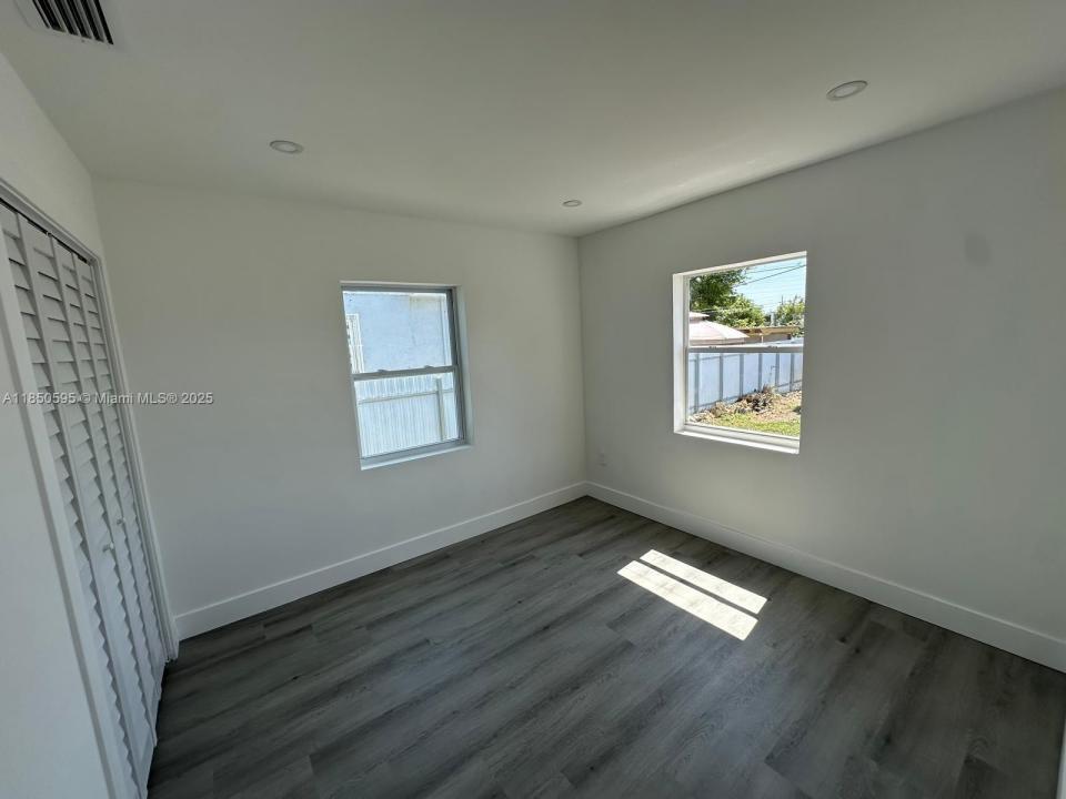 774 NW 74th St, Miami, فلوريدا 33150, الولايات المتحدة
