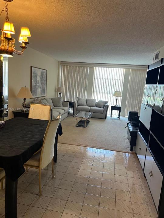 2000 Atlantic Shores Blvd 504, Hallandale Beach, Флорида 33009, Соединенные Штаты