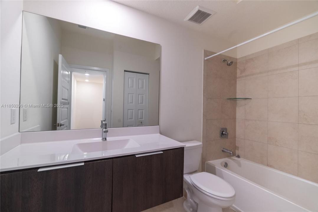 10443 NW 82nd St 6, Doral, Florida 33178