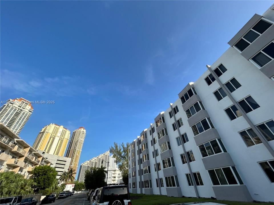 250 180th Dr 508, Sunny Isles Beach, Flórida 33160, Estados Unidos