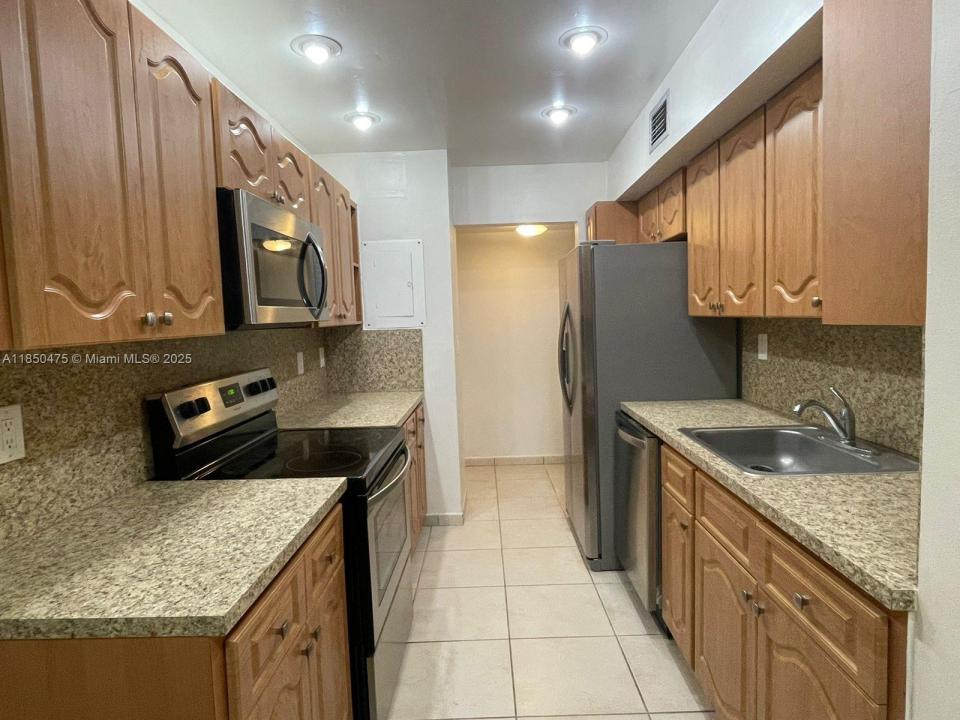 250 180th Dr 508, Sunny Isles Beach, Flórida 33160, Estados Unidos