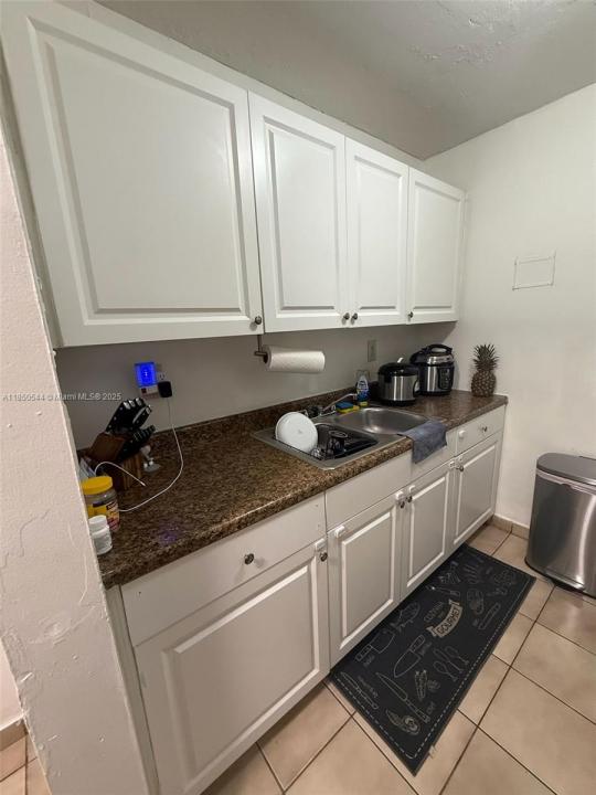 4655 Palm Ave 209, Hialeah, Florida 33012, Stati Uniti
