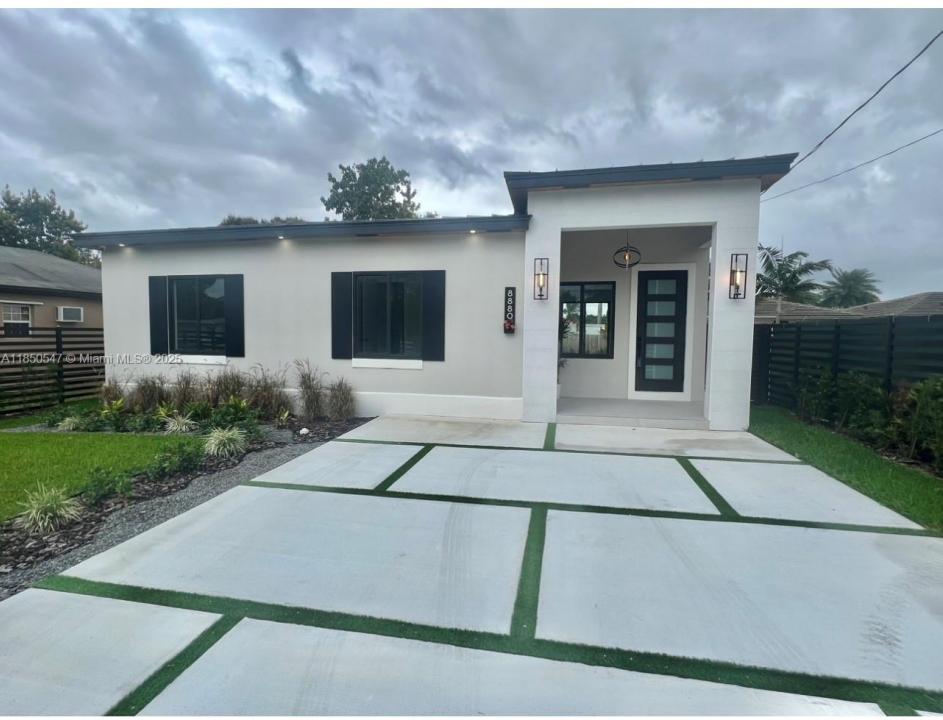 8880 SW 126th Ter 0, Miami, Florida 33176, USA