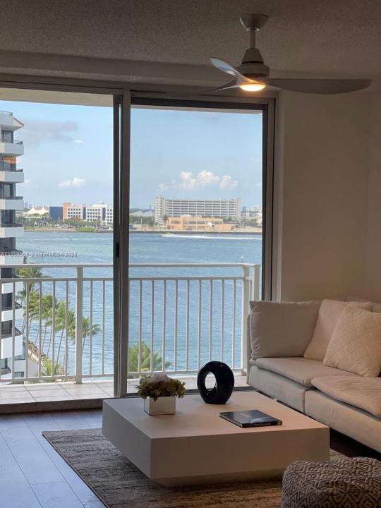 770 NE Claughton Island Dr 1013, Miami, Florida 33131, Estados Unidos