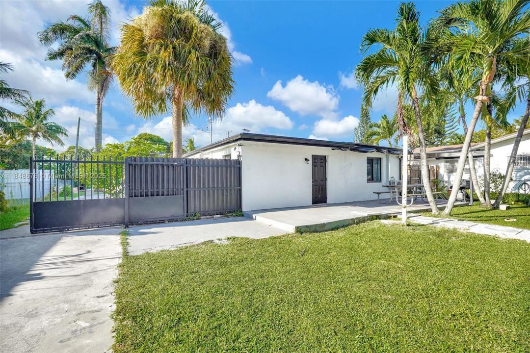 1490 NE 147th St, Miami, Flórida 33161, Estados Unidos