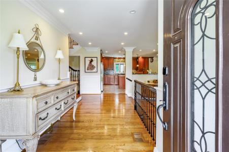 61 Lakeshore Drive, Eastchester, New York 10709