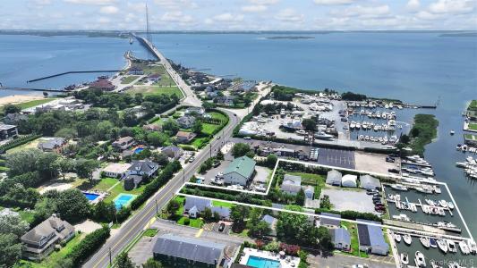 74 Foster Avenue, Southampton, New York 11946, HOA KỲ