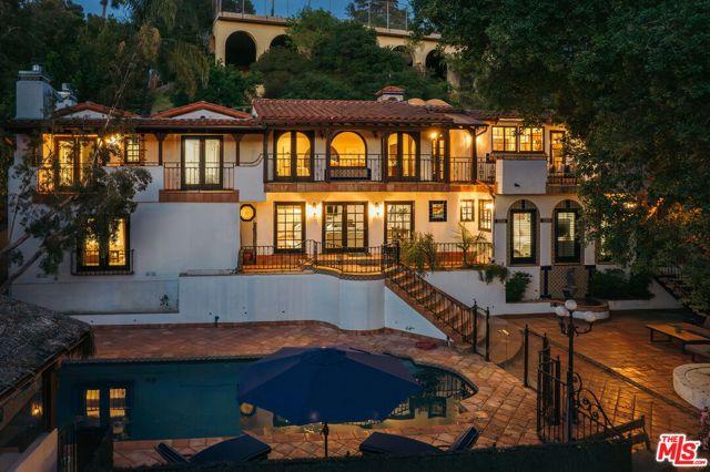 Las Flores Drive, Glendale, 加州 91207, 美國