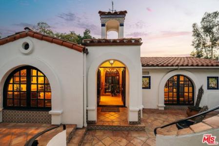 Las Flores Drive, Glendale, 加州 91207, 美國