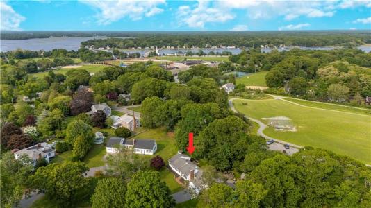 12 Valentine Circle, Barrington, Rhode Island 02806