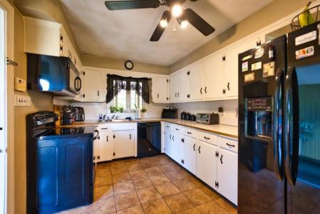 894 Main Road, Tiverton, רוד איילנד 02878, ארצות הברית של אמריקה