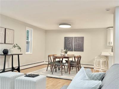 7 Simmons Road, Barrington, Rhode Island 02806, USA