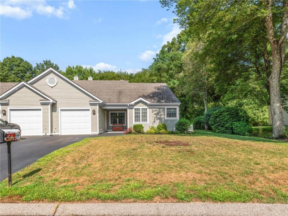 470 Big Water Road, South Kingstown, Rhode Island 02879