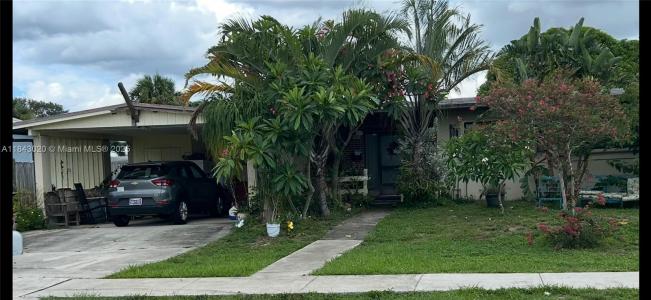 340 Bayside Rd, Palm Springs, Florida 33461, USA