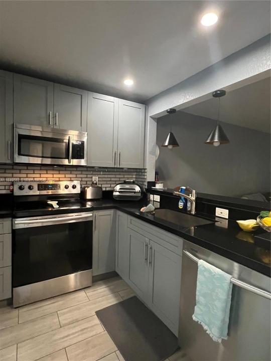 5830 NW 64th Ave 103, Tamarac, Флорида 33319, Соединенные Штаты